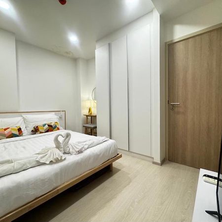 Ekamai 2 Bed Room Бангкок Екстер'єр фото