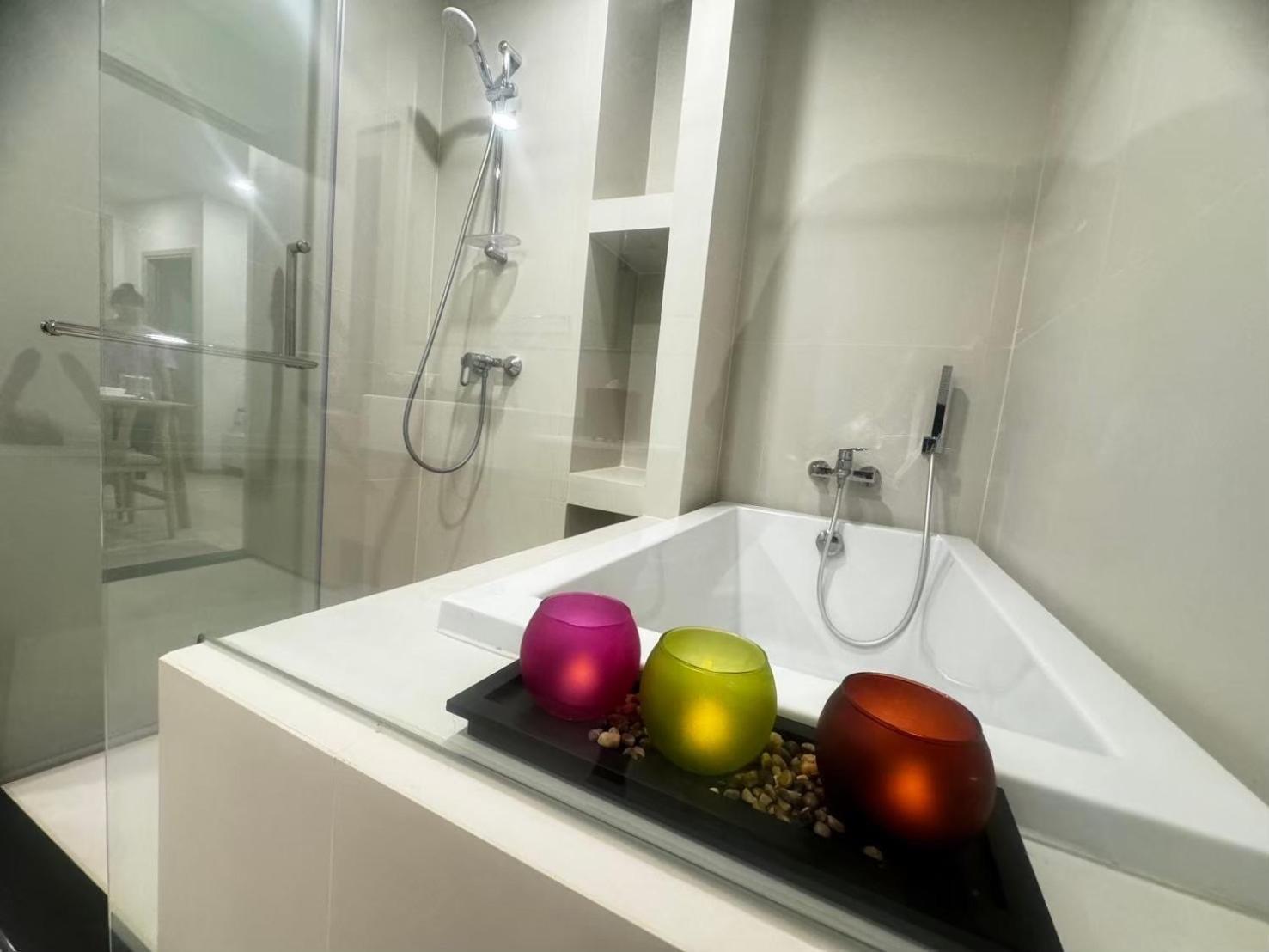 Ekamai 2 Bed Room Бангкок Екстер'єр фото